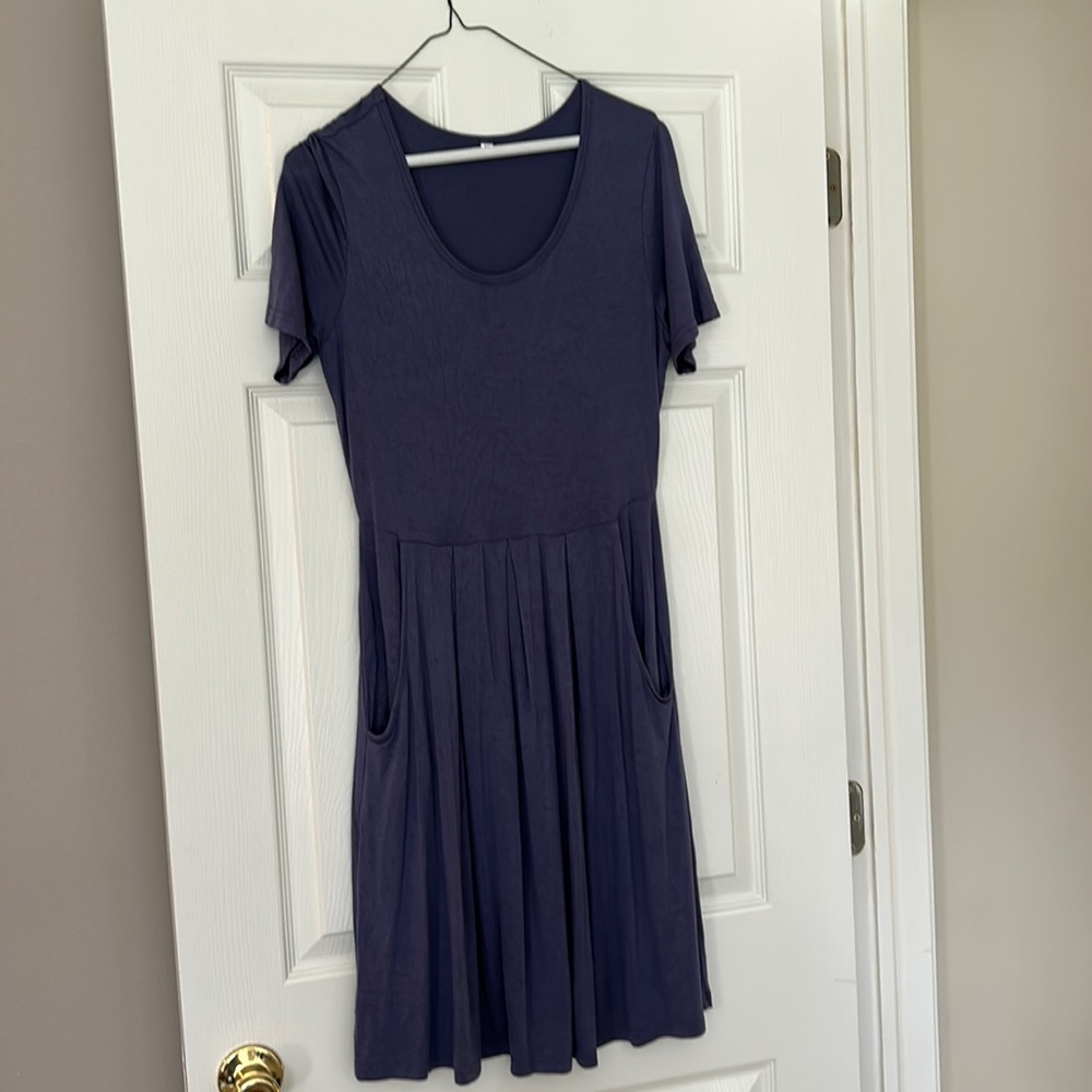 Dress - Picture 1 of 3